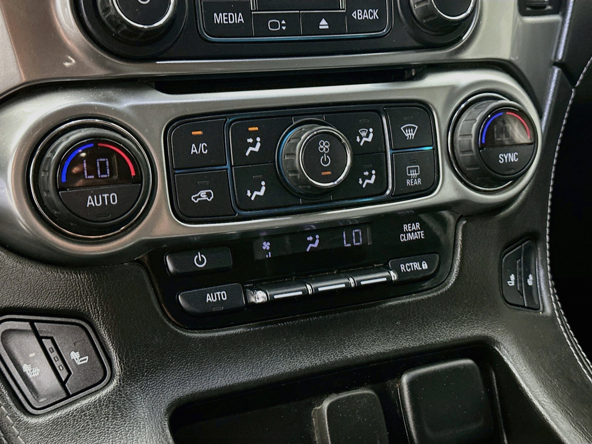 Used 2020 Chevrolet Tahoe LT RWD image 23