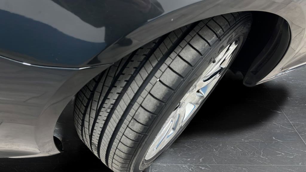 Used 2014 Buick LaCrosse Premium w/ Driver Confidence Package image 36