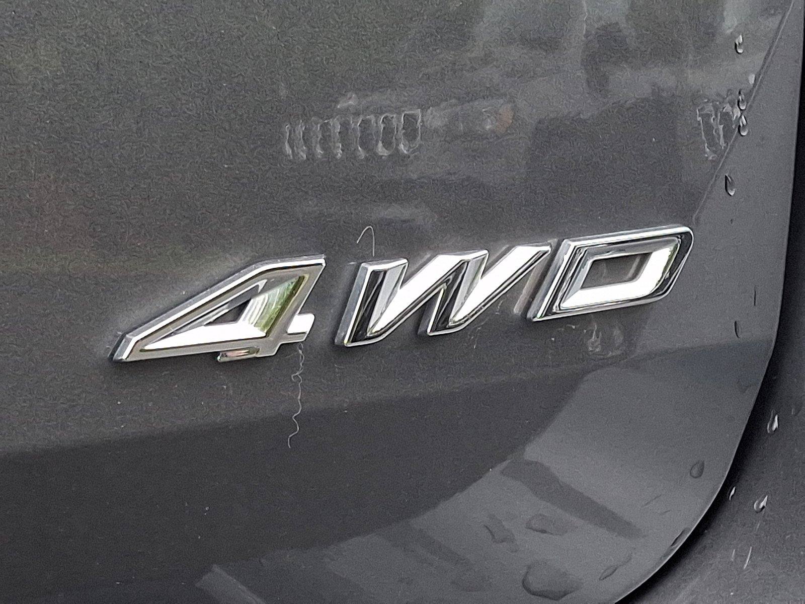 Used 2025 Ford Explorer Active AWD/4WD image 30