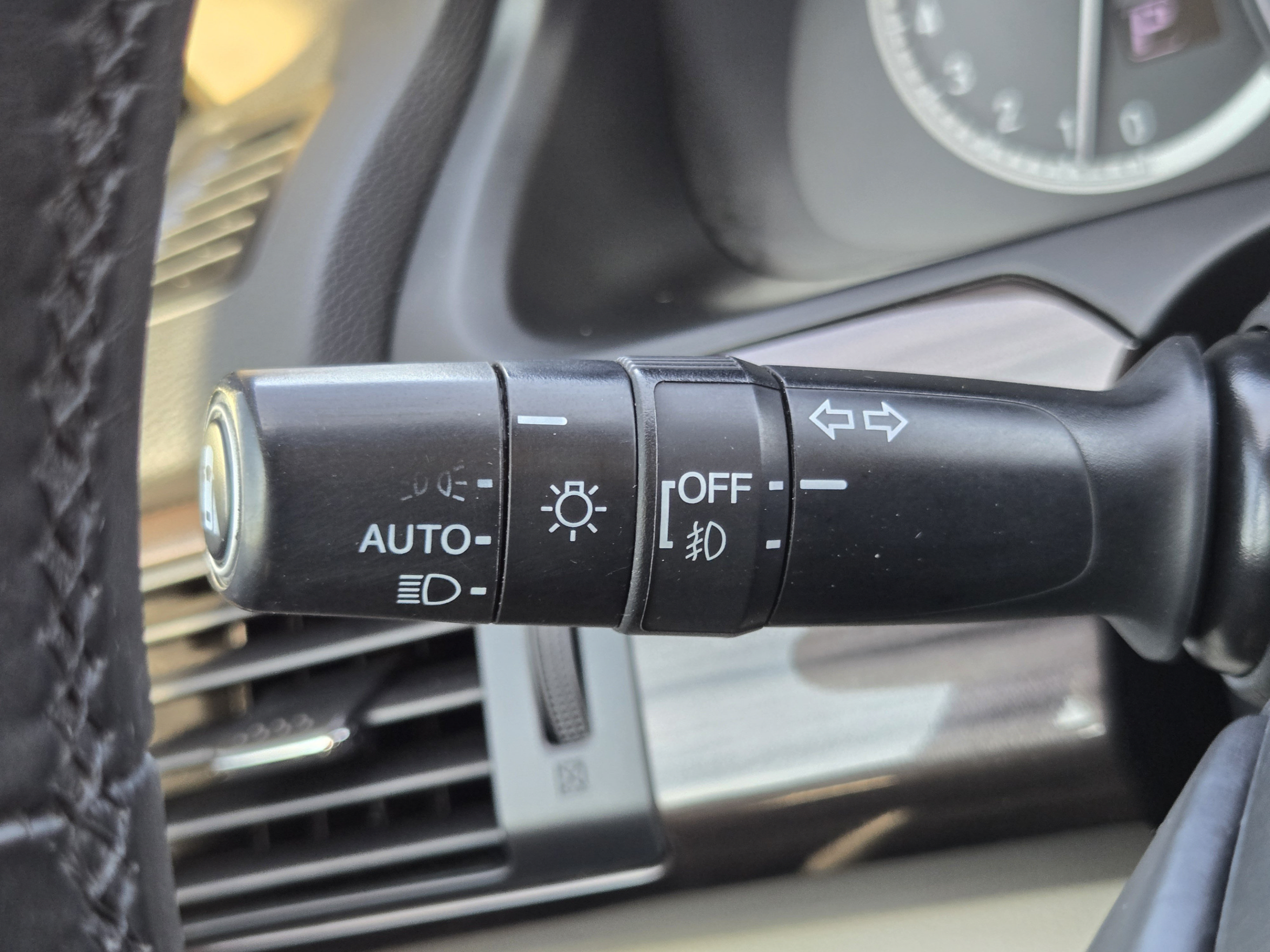 Used 2016 Honda Accord Touring image 18