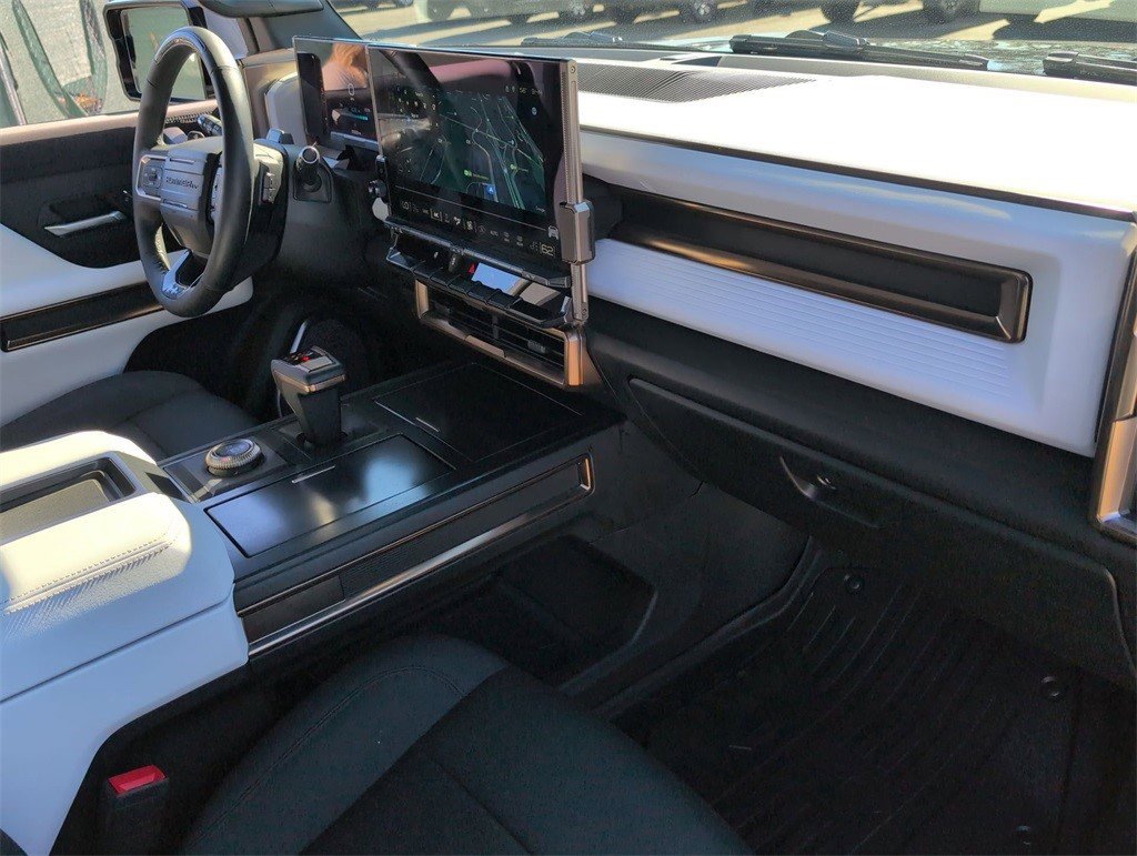 Certified 2024 GMC Hummer EV 2X image 30