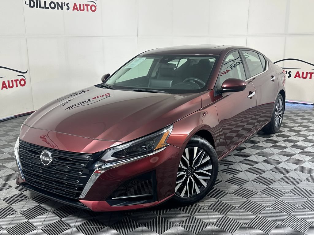 Used 2023 Nissan Altima 2.5 SV w/ SV Premium Package