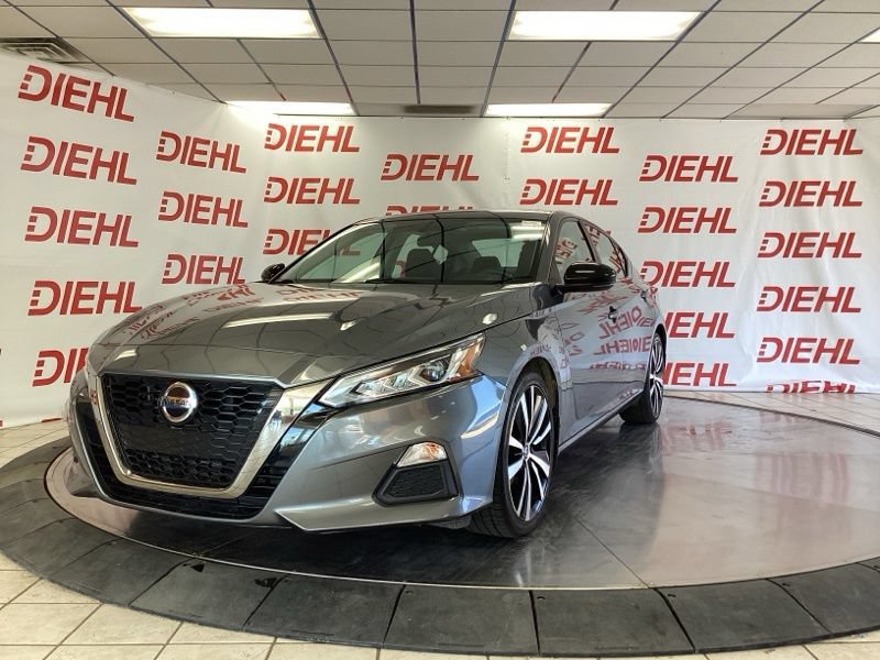 Used 2019 Nissan Altima 2.5 SR w/ SR Premium Package FWD image 3