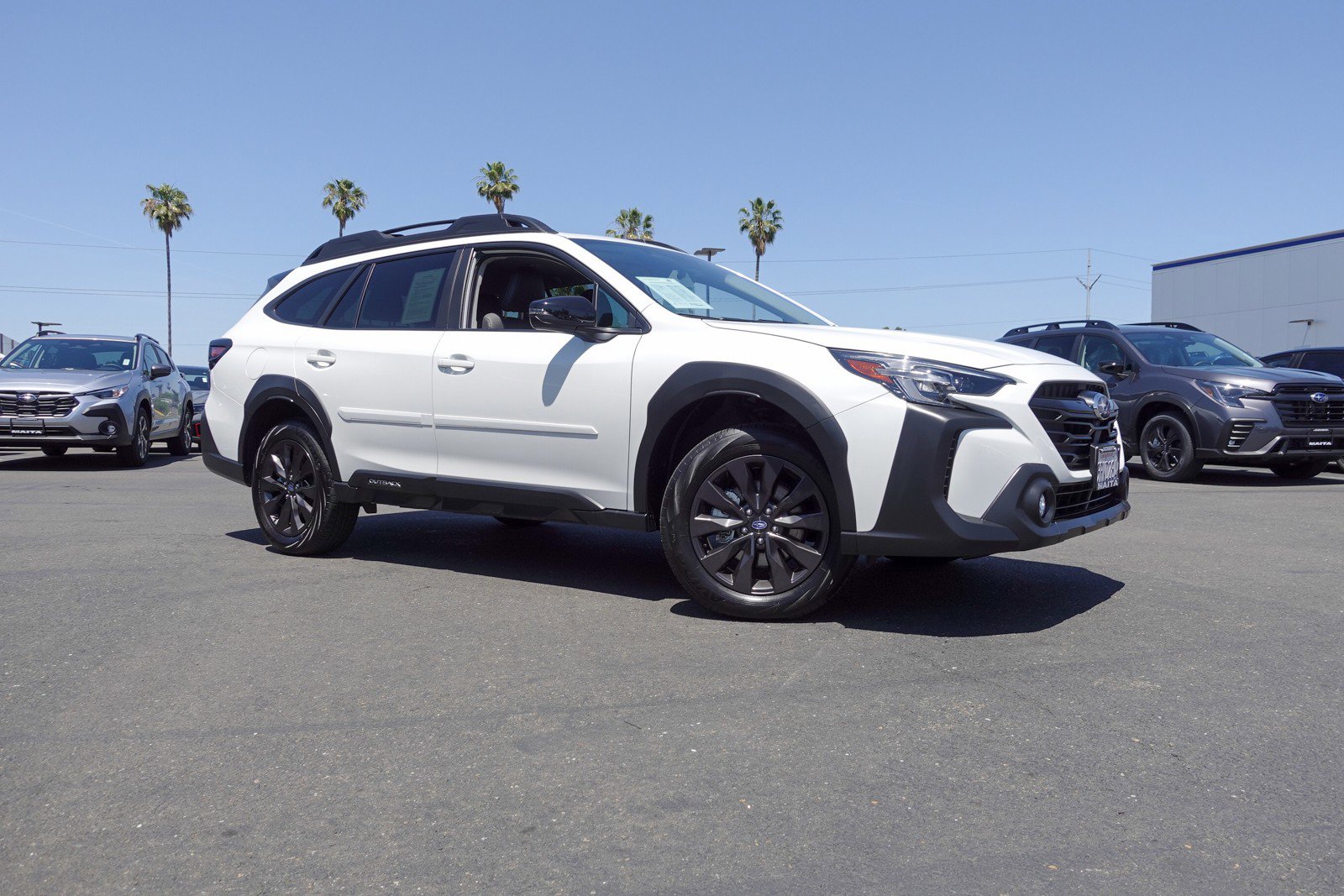 Certified 2025 Subaru Outback Onyx Edition AWD/4WD image 4