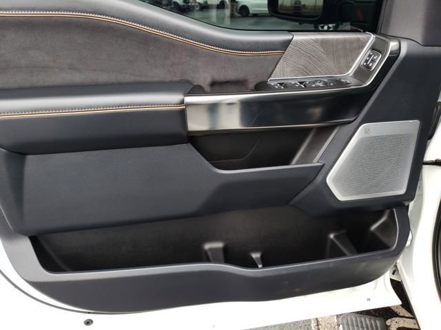 Used 2024 Ford F350 Platinum image 17