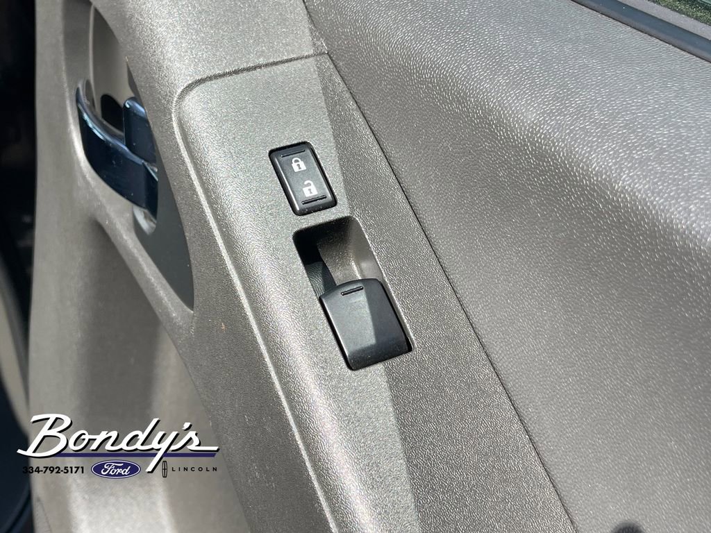 Used 2017 Nissan Frontier SV image 19