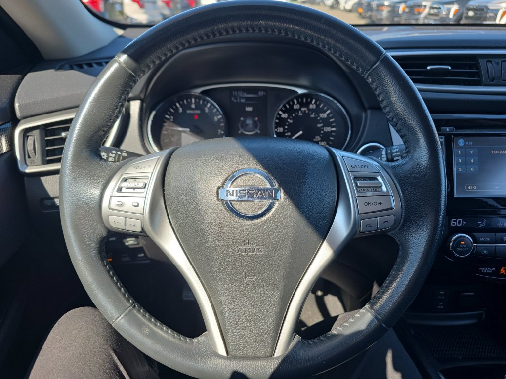 Used 2014 Nissan Rogue SL w/ SL Premium Package AWD/4WD image 25