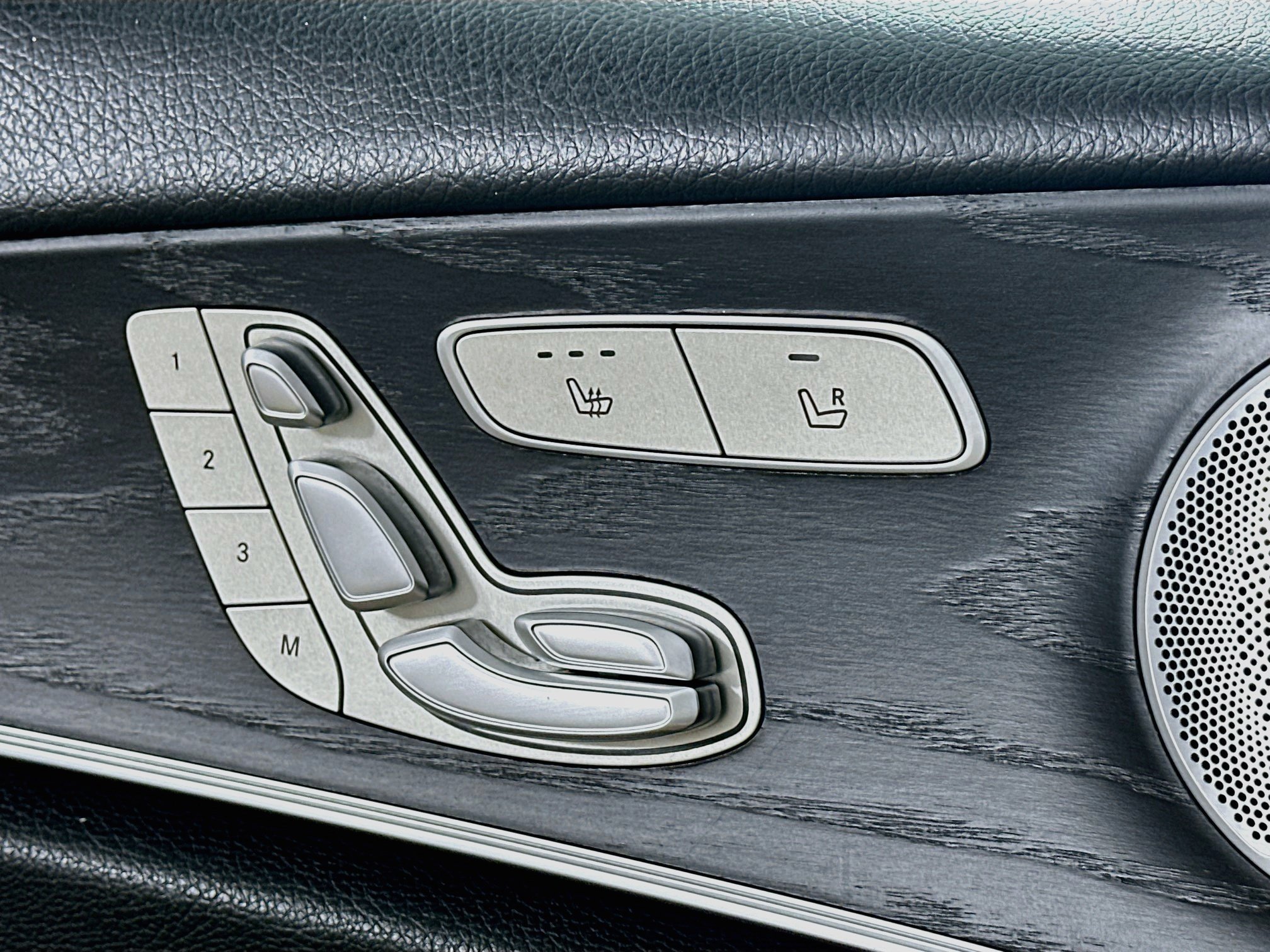 Certified 2019 Mercedes-Benz E 300 4MATIC image 26