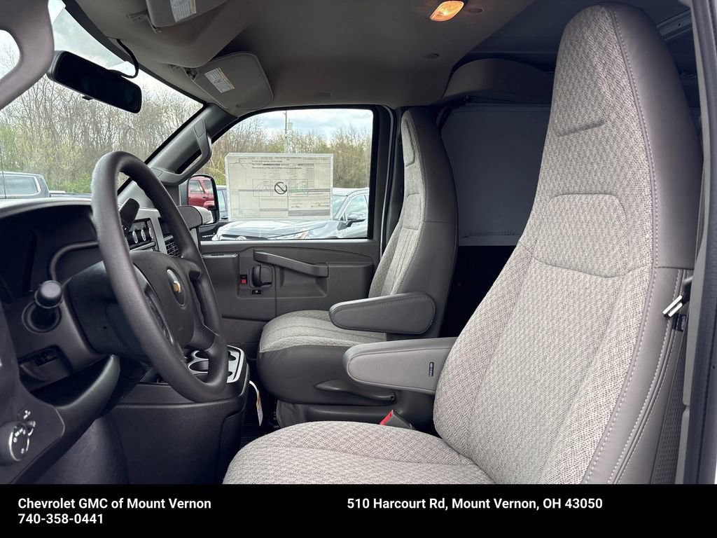 New 2026 Chevrolet Express 2500 Extended w/ Driver Convenience Package RWD image 10