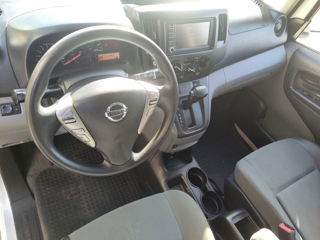 Used 2020 Nissan NV200 SV w/ Back Door Glass Package image 9