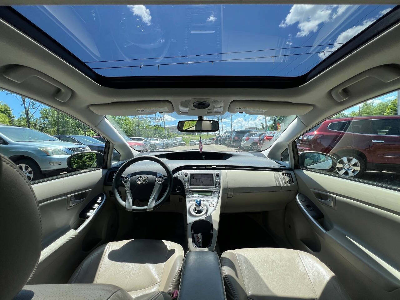 Used 2011 Toyota Prius Four w/ Solar Roof Pkg FWD image 14