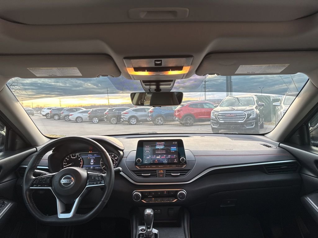 Used 2020 Nissan Altima 2.5 SR w/ Premium Package image 28