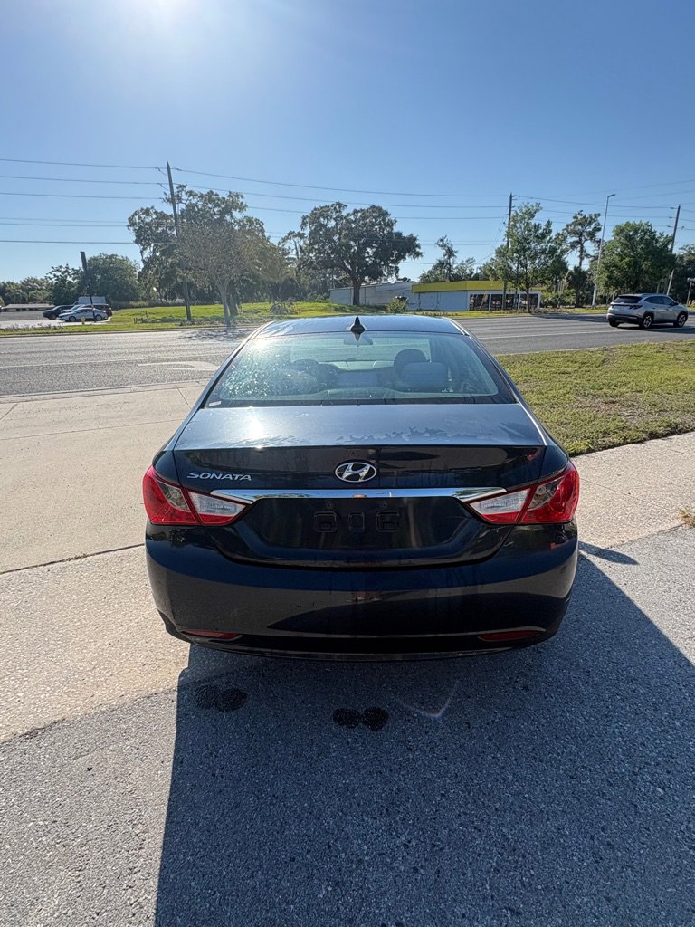Used 2011 Hyundai Sonata GLS FWD image 7