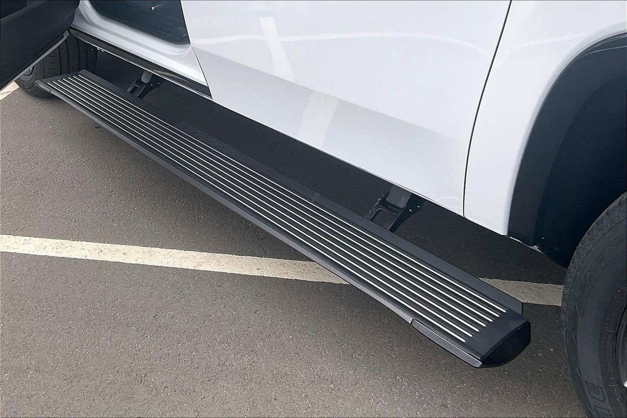 New 2026 Jeep Grand Wagoneer L Limited w/ Premium Group II image 10