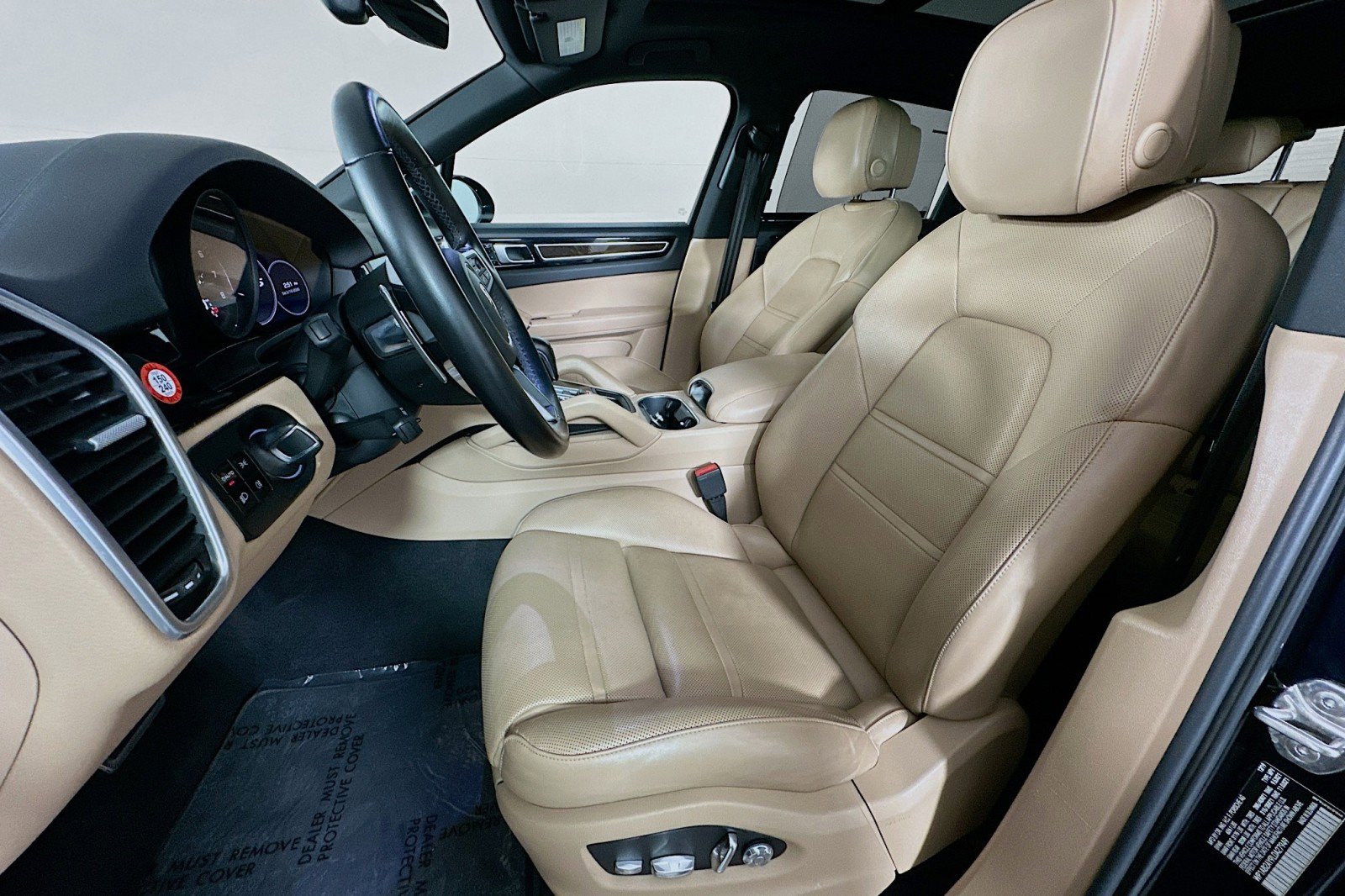 Used 2020 Porsche Cayenne S AWD/4WD image 18
