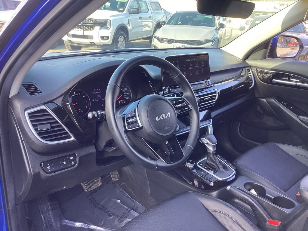 Certified 2023 Kia Seltos EX image 14