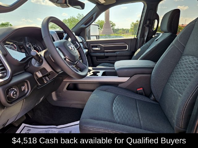 New 2026 RAM 2500 Big Horn AWD/4WD image 9