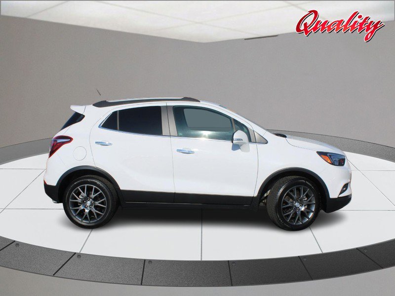 Used 2019 Buick Encore Sport Touring image 2