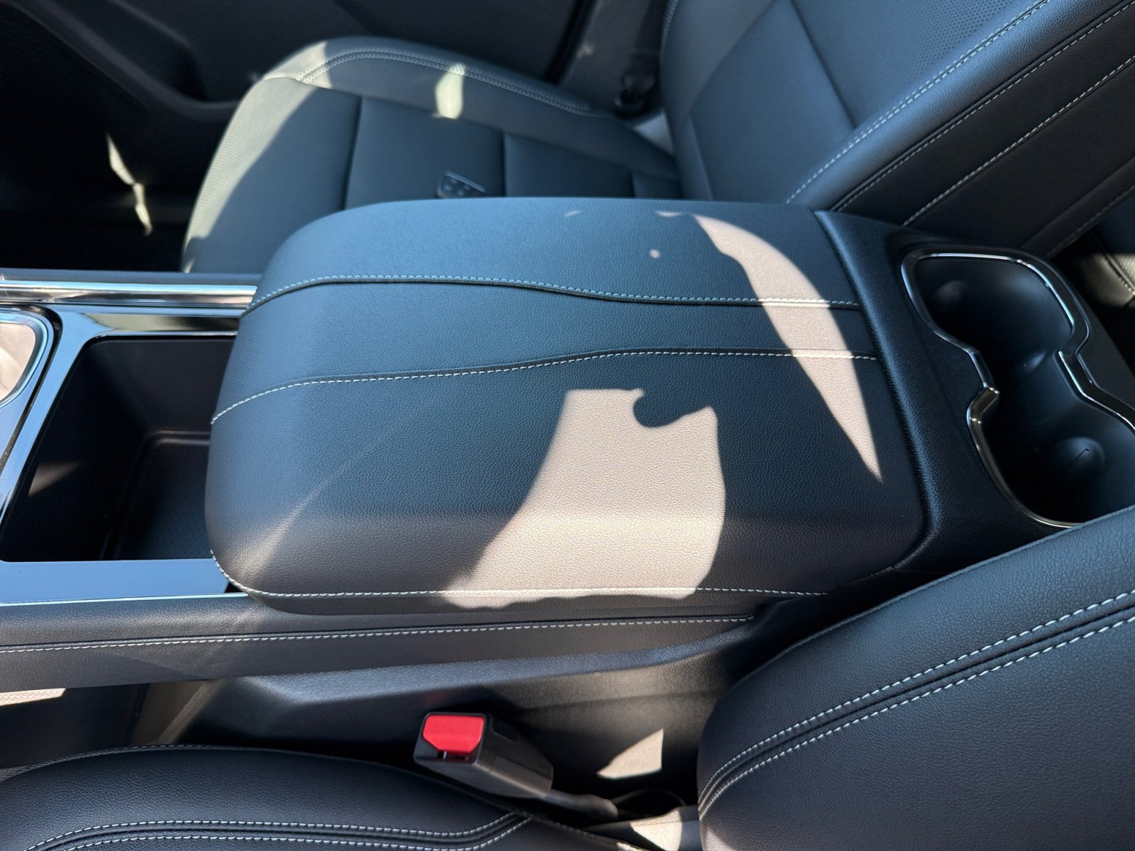 New 2026 Chevrolet Traverse LT w/ Sun and Wheel Package image 14