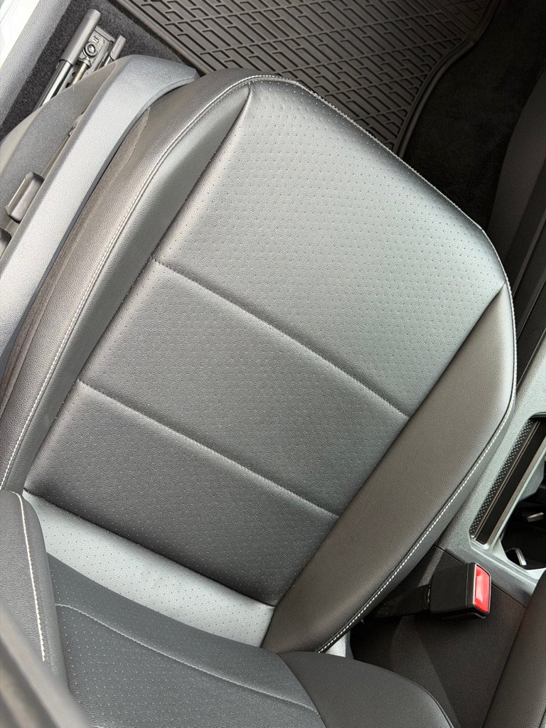 Used 2021 Volkswagen Tiguan SE R-Line AWD/4WD image 30