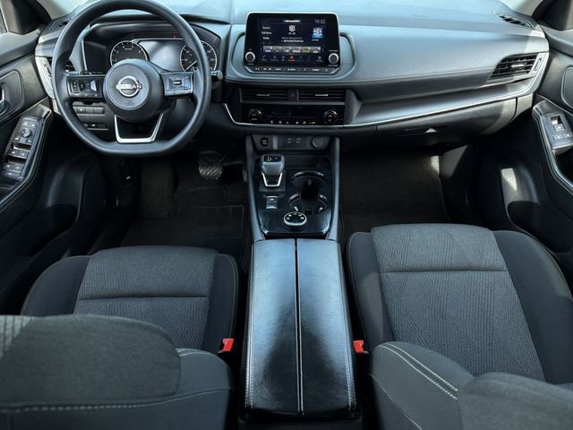 Used 2024 Nissan Rogue SV image 19
