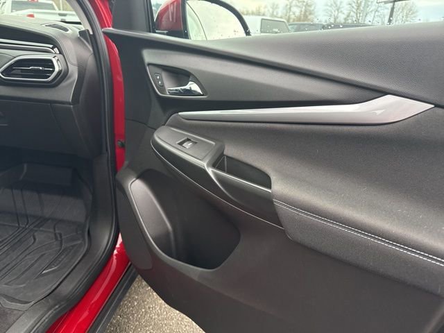 Used 2022 Chevrolet Bolt EUV LT w/ Comfort Package image 9