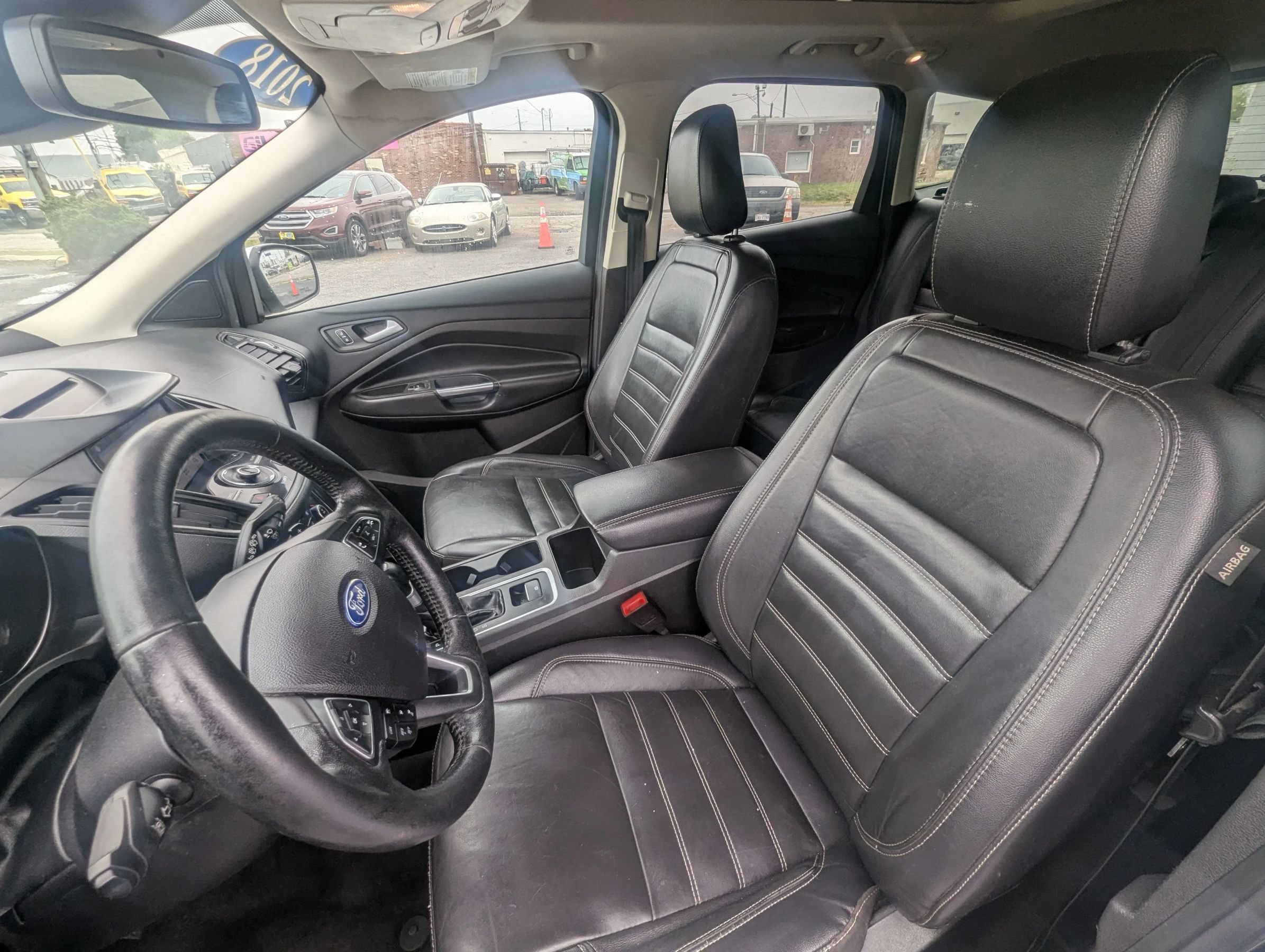 Used 2018 Ford Escape Titanium w/ Ford Safe & Smart Package AWD/4WD image 9