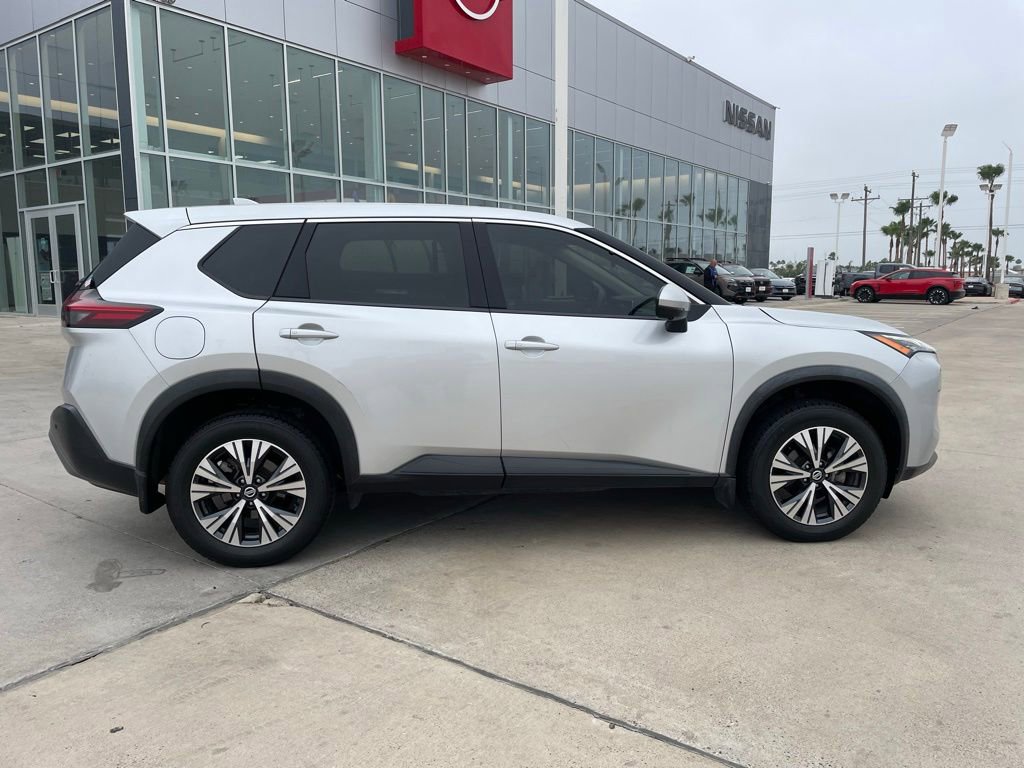 Certified 2021 Nissan Rogue SV FWD image 2