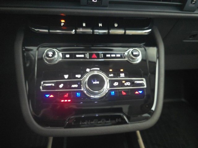 Used 2021 Lincoln Corsair Reserve w/ Equipment Group 201A image 22