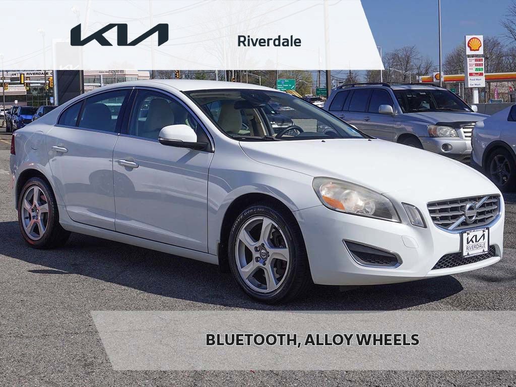 Used 2012 Volvo S60 T5 image 1