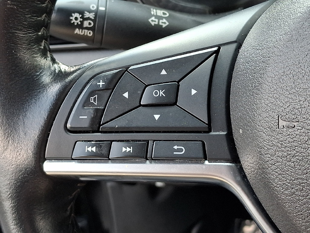 Used 2025 Nissan Sentra SV w/ All-Weather Package FWD image 20