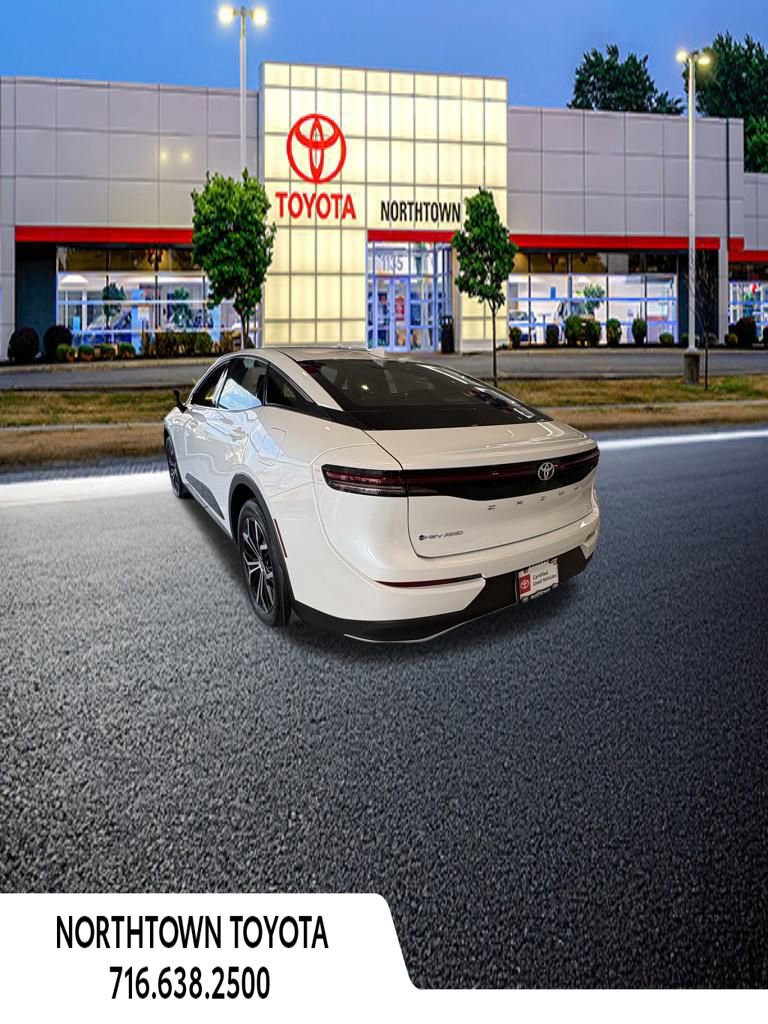 Used 2024 Toyota Crown XLE image 9