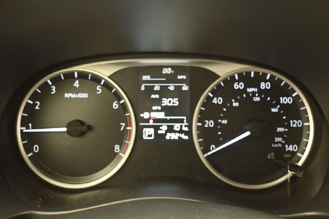 Certified 2025 Nissan Kicks Play S FWD image 14