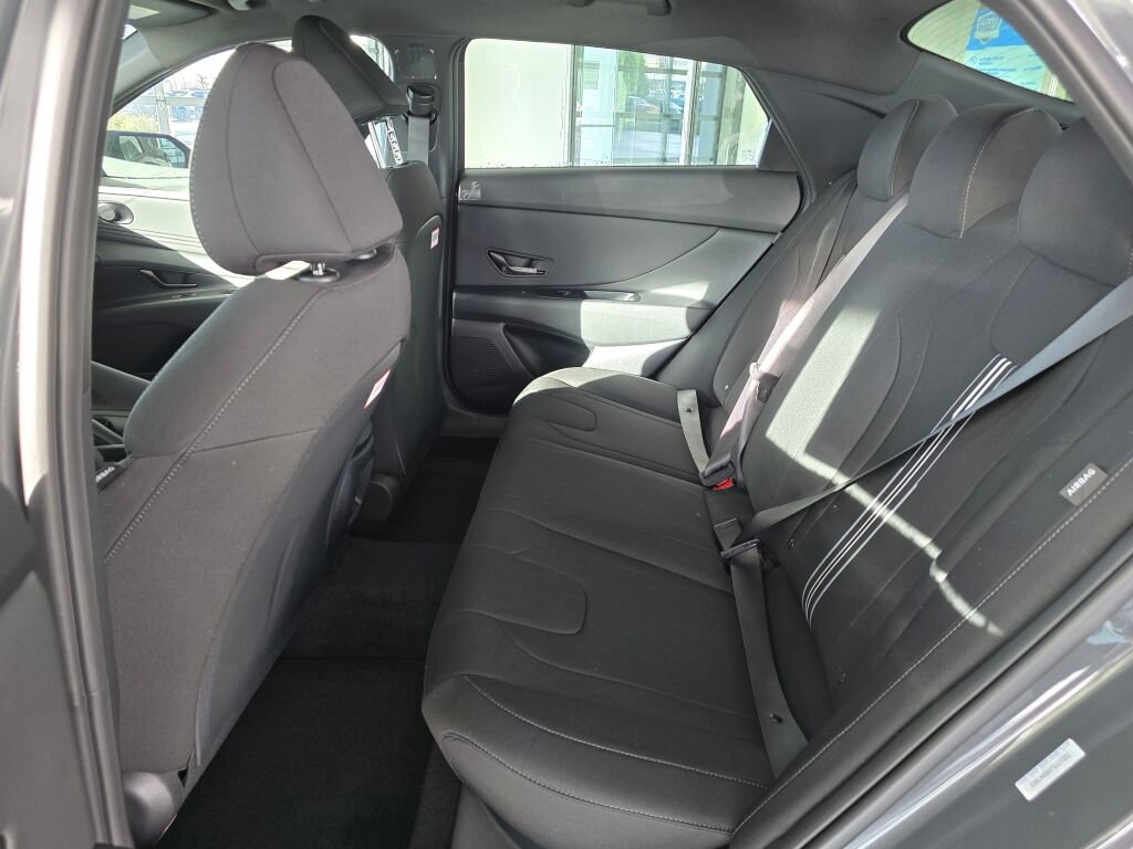 New 2026 Hyundai Elantra Sport image 30