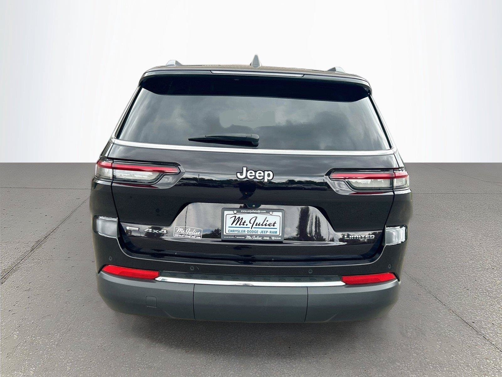 Used 2022 Jeep Grand Cherokee L Limited w/ Trailer Tow Group (B) AWD/4WD image 5
