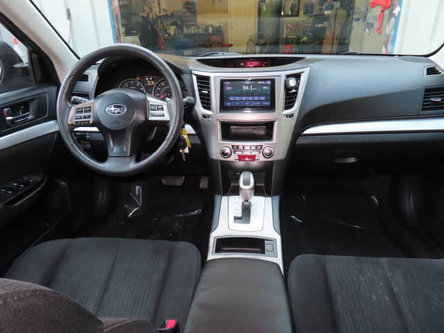 Used 2013 Subaru Outback 2.5i AWD/4WD image 5