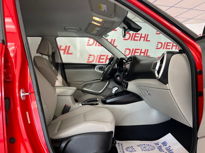 Certified 2024 Kia Soul LX FWD image 12