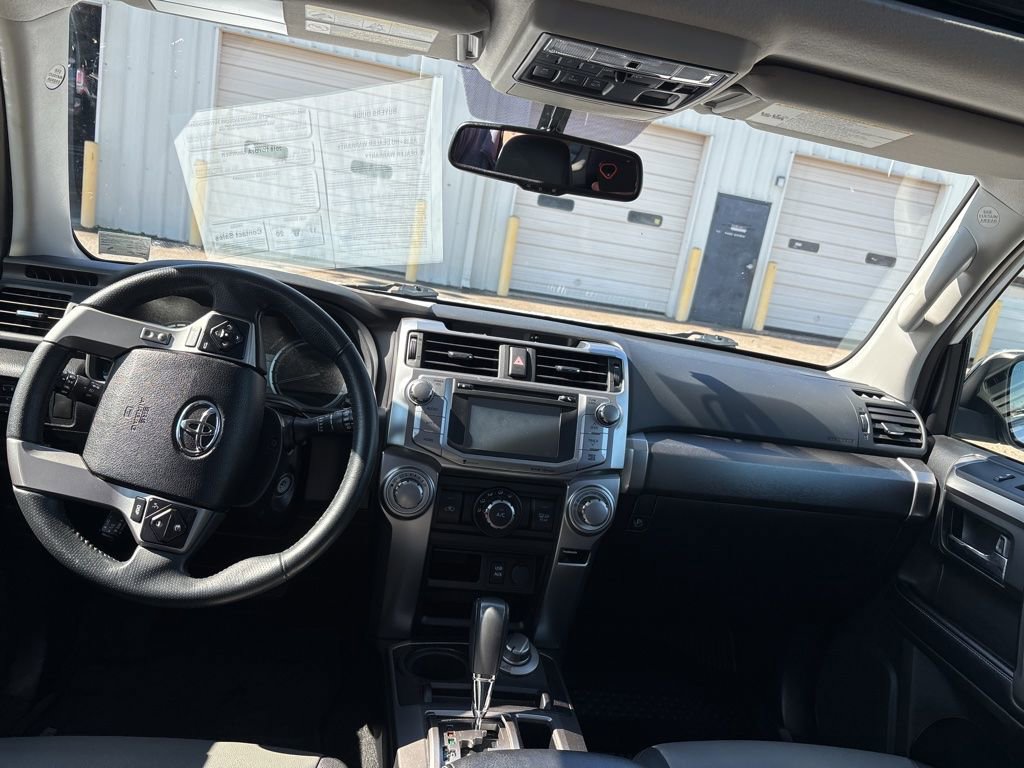 Used 2018 Toyota 4Runner SR5 Premium image 15