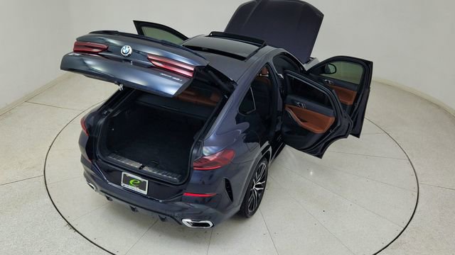 Used 2022 BMW X6 xDrive40i w/ Executive Package image 89