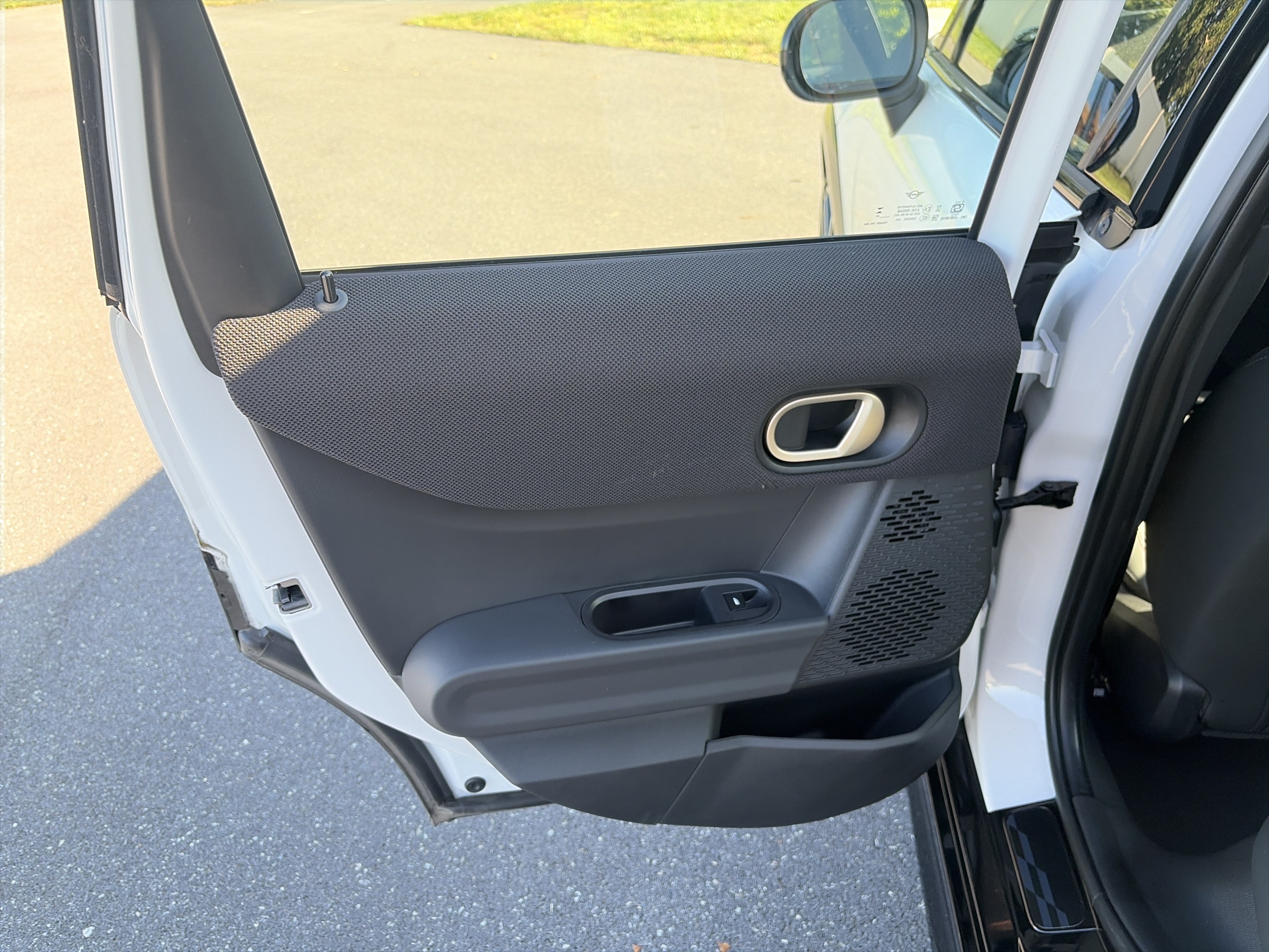 Used 2025 MINI Cooper S FWD image 22