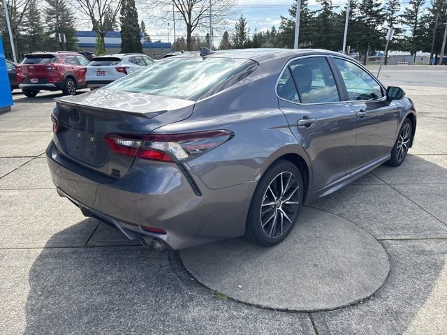 Used 2024 Toyota Camry SE image 8