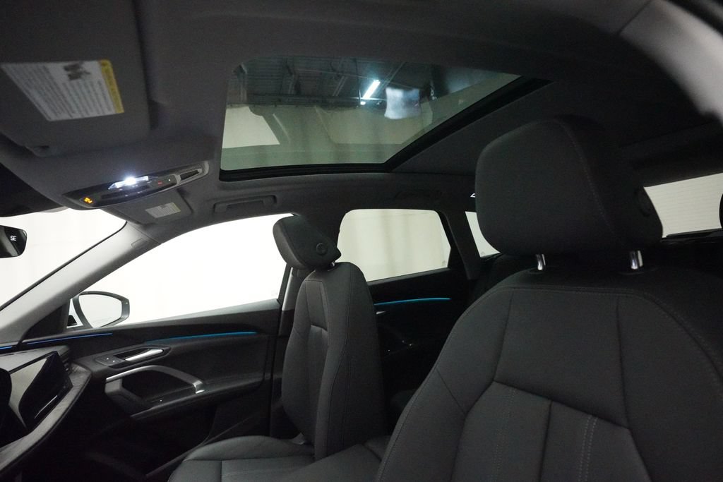 Certified 2025 Audi Q5 Premium w/ Convenience Package AWD/4WD image 29