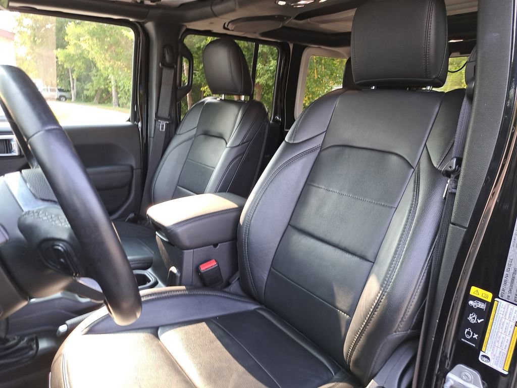 Used 2021 Jeep Wrangler Unlimited Sahara image 14