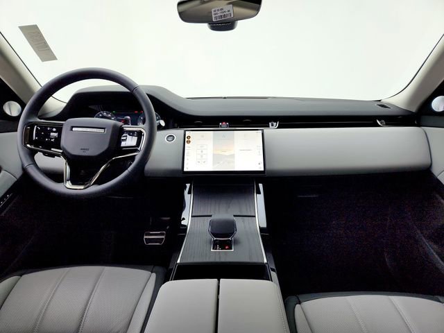 New 2025 Land Rover Range Rover Evoque Dynamic SE image 29