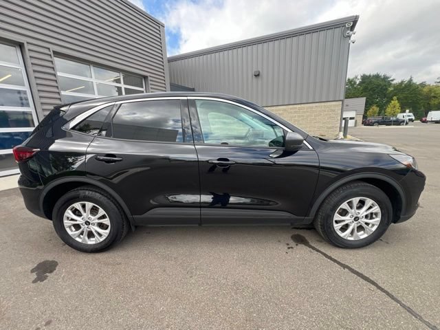 Used 2023 Ford Escape Active AWD/4WD image 4