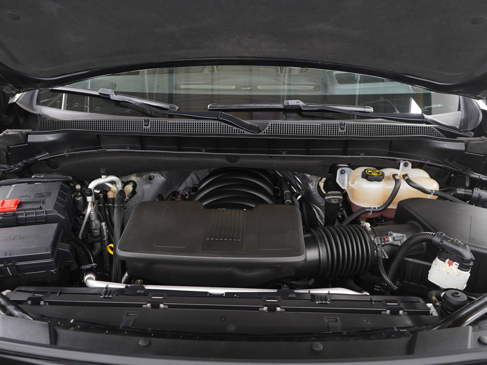 Used 2023 Chevrolet Tahoe Premier image 34