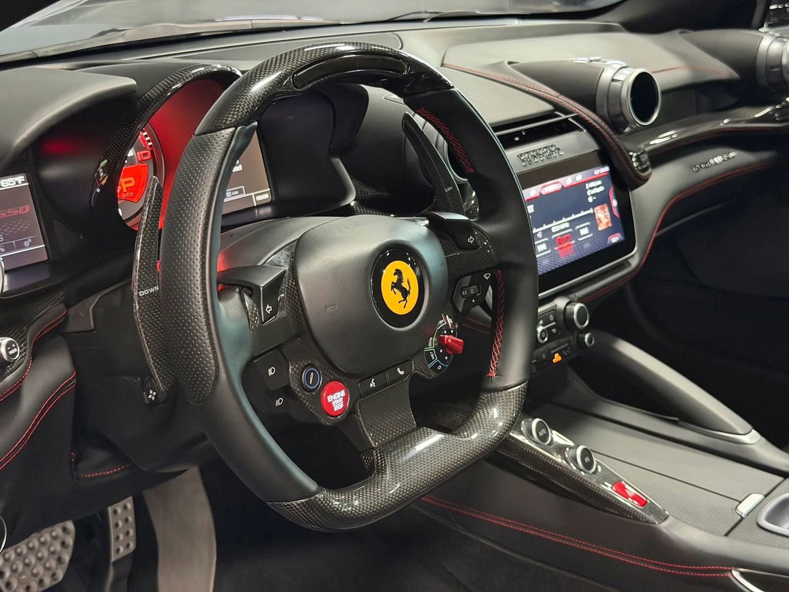 Used 2018 Ferrari GTC4Lusso AWD/4WD image 22