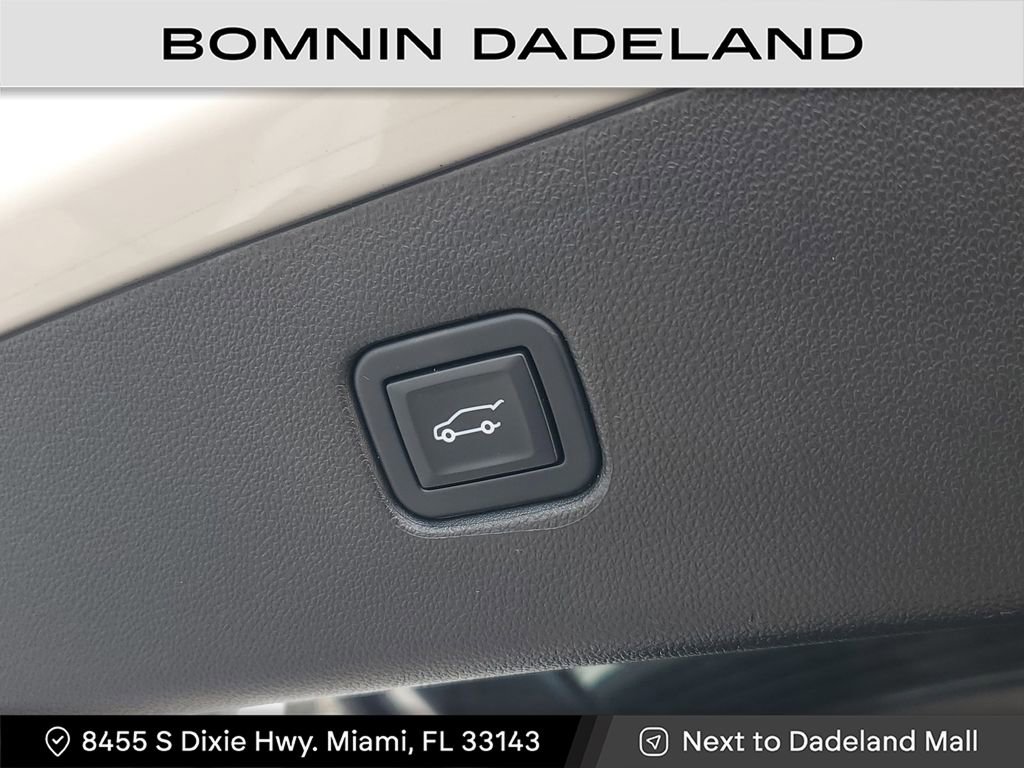 Used 2022 Chevrolet Blazer Premier image 9