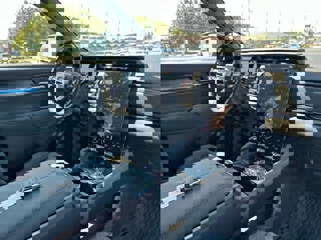 New 2026 GMC Terrain AT4 w/ Convenience Package III image 9