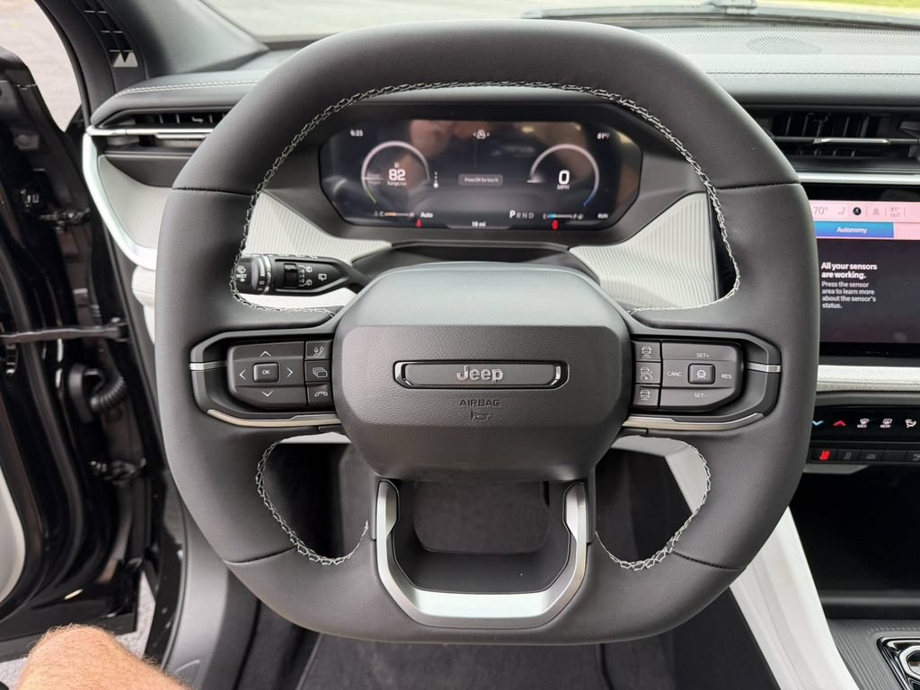 New 2026 Jeep Cherokee Laredo AWD/4WD image 17